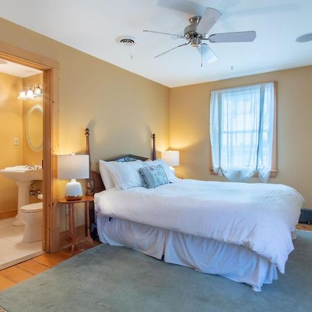 Emilyville Inn Campbellford Εξωτερικό φωτογραφία